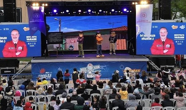 Teknolojik tayfa inegollu cocuklarla bulustu 6899.jpg