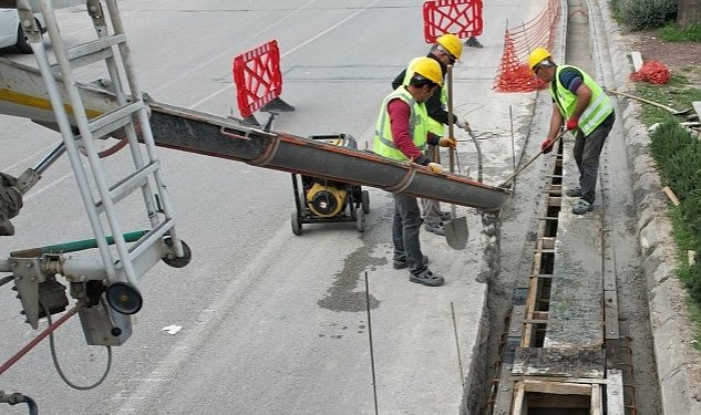 Torbali subasi nin kanalizasyon sorunu cozuluyor 2753.jpg