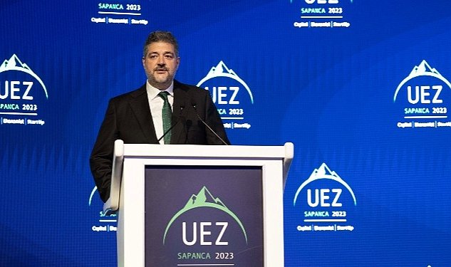Uludag ekonomi zirvesi 2023 hayat holding yonetim kurulu baskan yardimcisi ve icra kurulu baskani m avni kigili turkiye nin ilk dijital bankasi hayat finans ile mikro girisimcilerin en buyuk destekcisi olmayi hedefliyoruz 9322.jpg