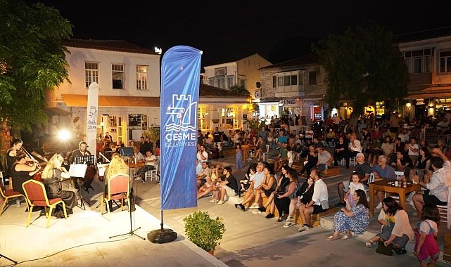 Alacati gun batimi konserleri basladi 8745.jpg