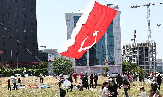 Bagcilar belediyesi ucurtma senligi duzenledi 2310.jpg