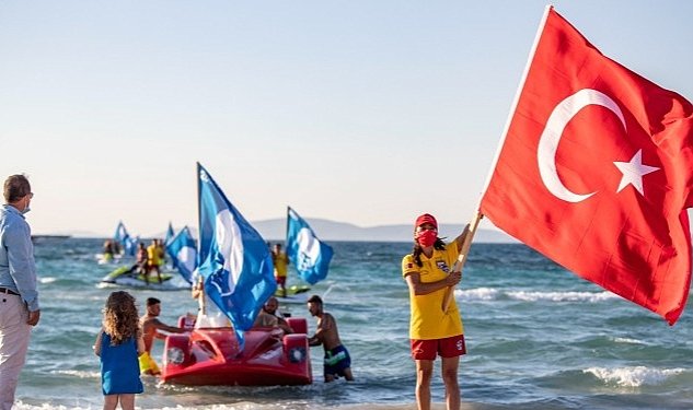 Dunya cevre gunu nde izmir den guzel haber izmir de 41 halk plajinin 40 inda mavi bayrak dalgalaniyor 4429.jpg