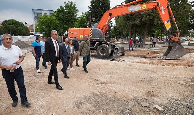 Gaziemir in meydanlari yenileniyor 7245.jpg