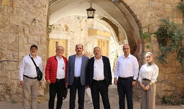 Konya buyuksehir filistinli ailenin israil tarafindan yikilan evini yeniden insa edecek 6615.jpg