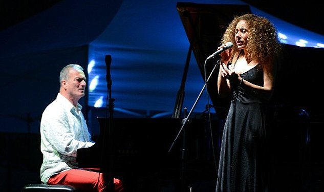 Ormanda caz muzikle keyifli gece 4710.jpg