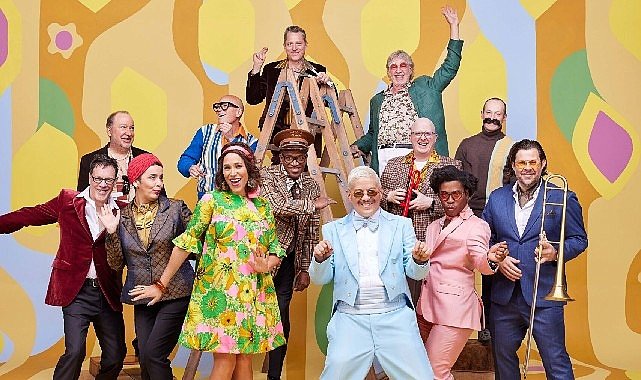 Pink martini avrupa turnesi kapsaminda pasion turca organizasyonu ile 30 haziran da turkcell vadi istanbul da 2573.jpg