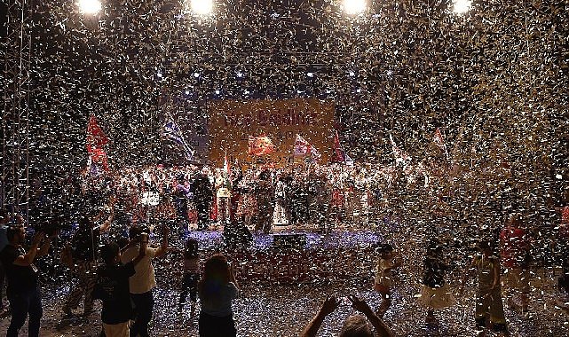 9 ulkeden 450 sanatcinin katildigi avcilar bathonea kultur ve sanat festivali coskuyla kutlandi 7369.jpg