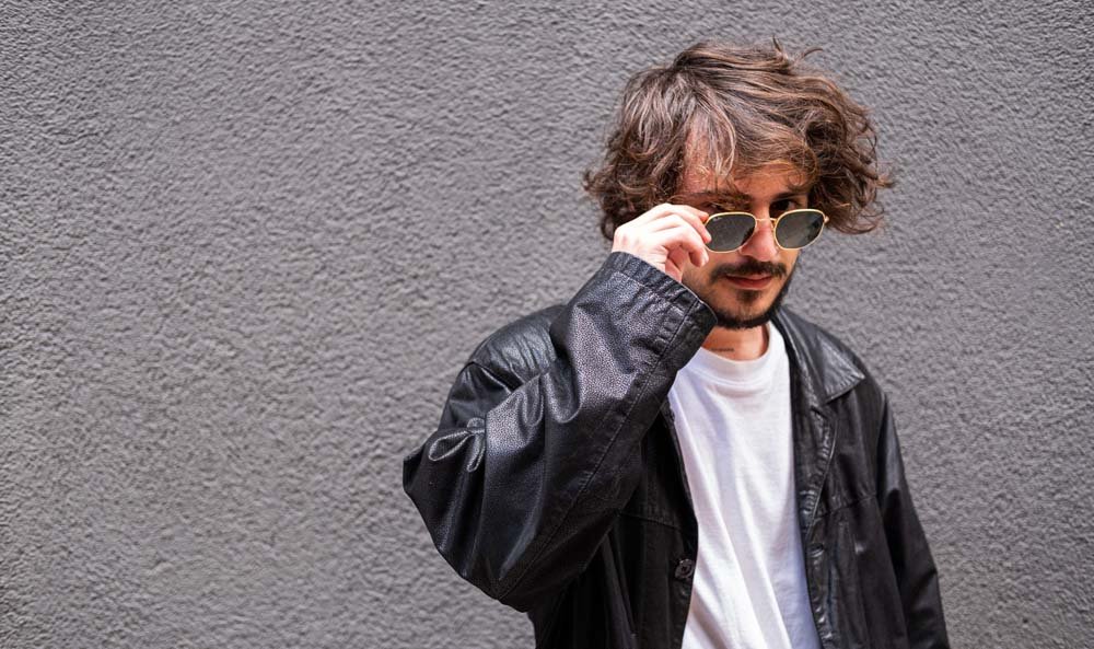 Ege Külsoy Dünyada Misafir Biriyim (3)