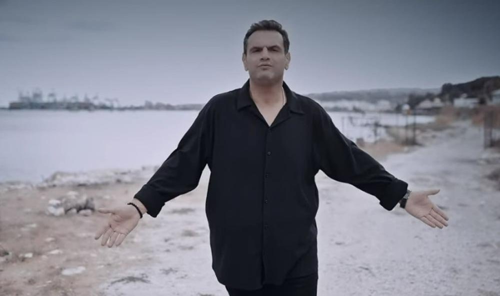 Ferdi Tayfur'un Efsane Şarkısı 'Bana Sor' İsmet Uraş'ın Sesinden Yeniden Doğuyor