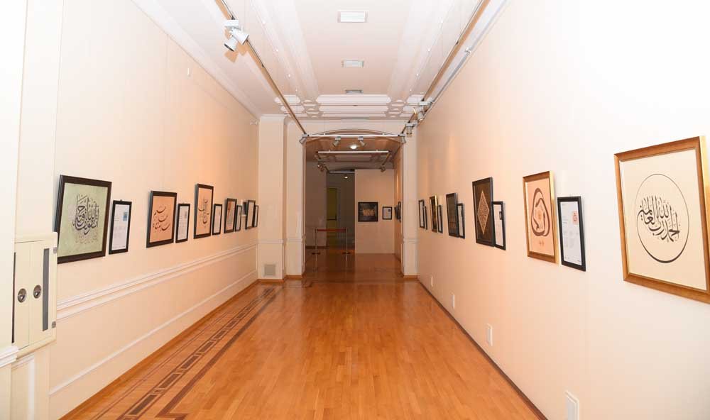 Albayrak Grubu Hat Eserleri Sergisi Azerbaycan da Büyük İlgi! (6)