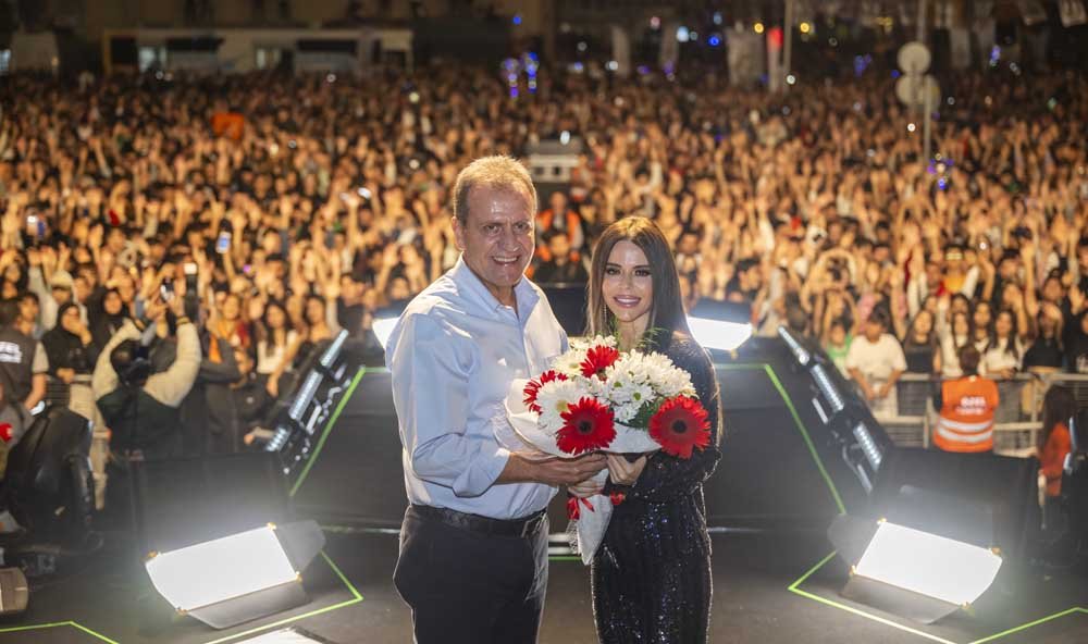 Simge Sağın Konseri Uluslararası Tarsus Festivali Şahmeran Temasıyla Kapılarını Açtı (4)