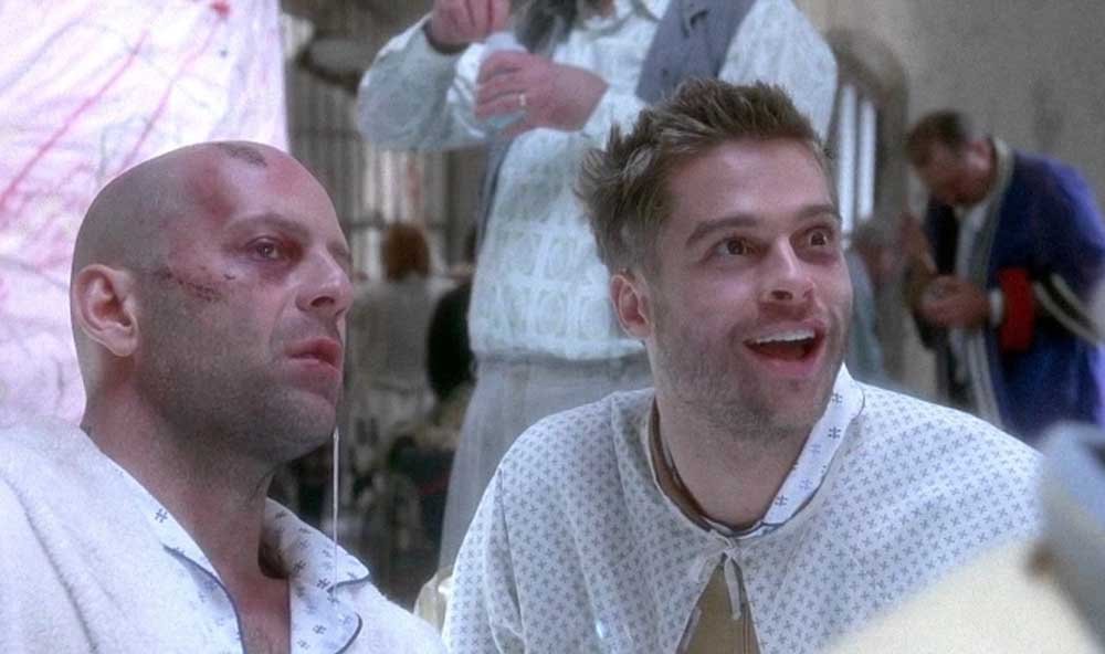 12 Monkeys (1995) Zamanın Ötesinde En İyi Zaman Yolculuğu Filmleri Listesi (3)