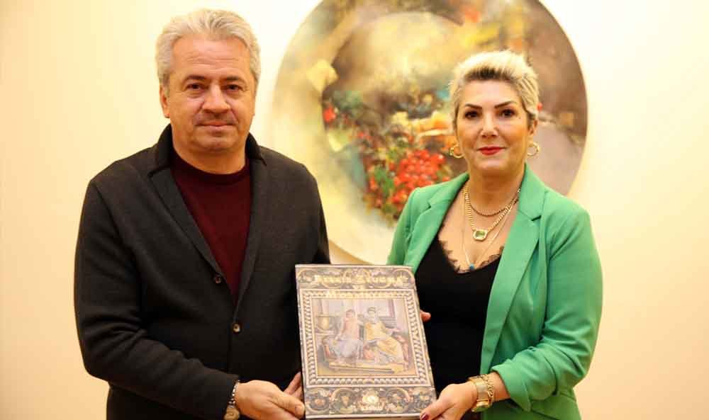 Ressam Pınar Kuseyri'nin Doğanın Nefesi Sergisi Sanatseverlerle Buluştu (3)