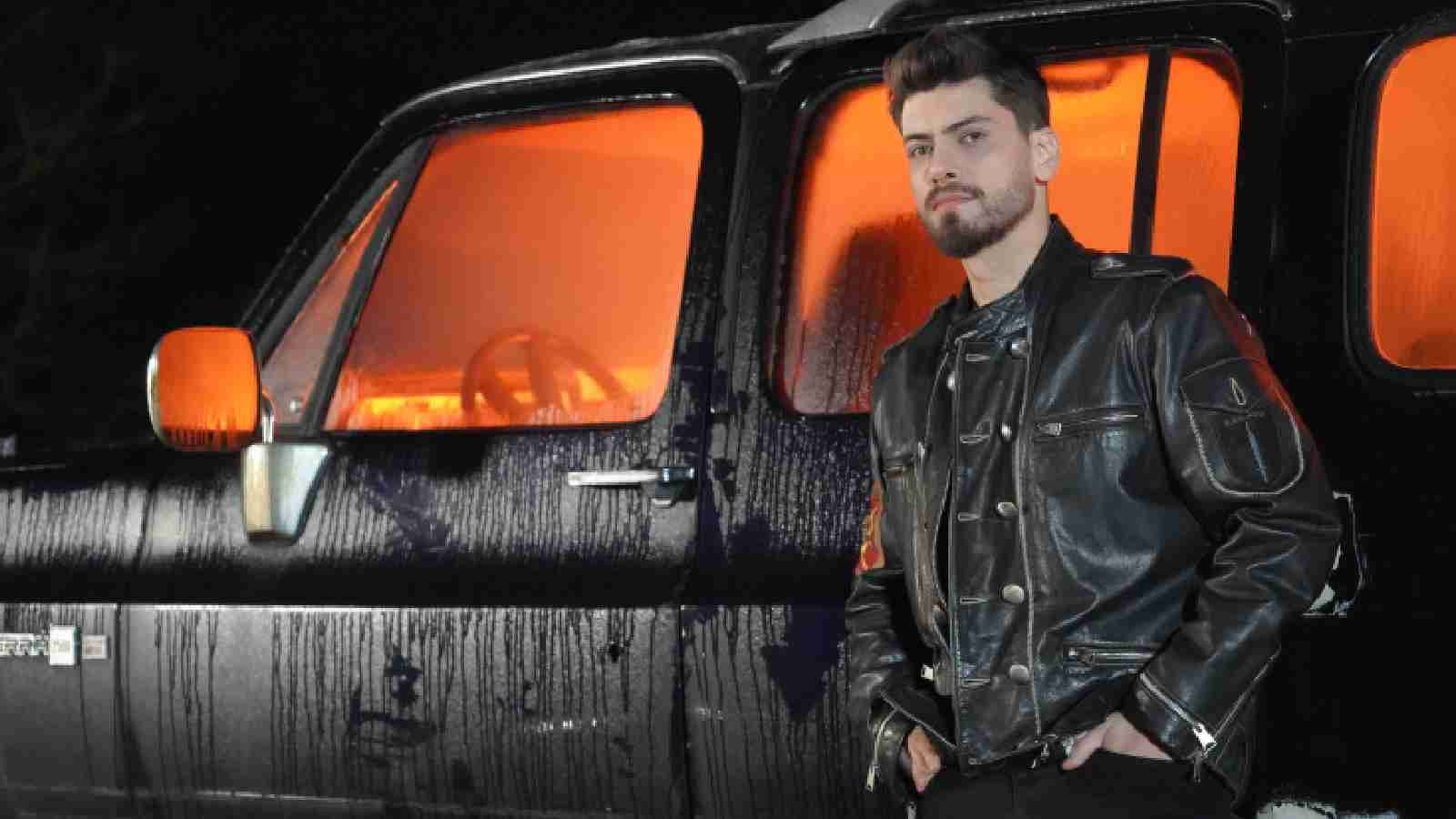 Türk Pop Müziğinin Parlayan Yıldızı Umut Akyıldız'dan Dokunaklı Bir Şarkı: 'Yana Yakıla'