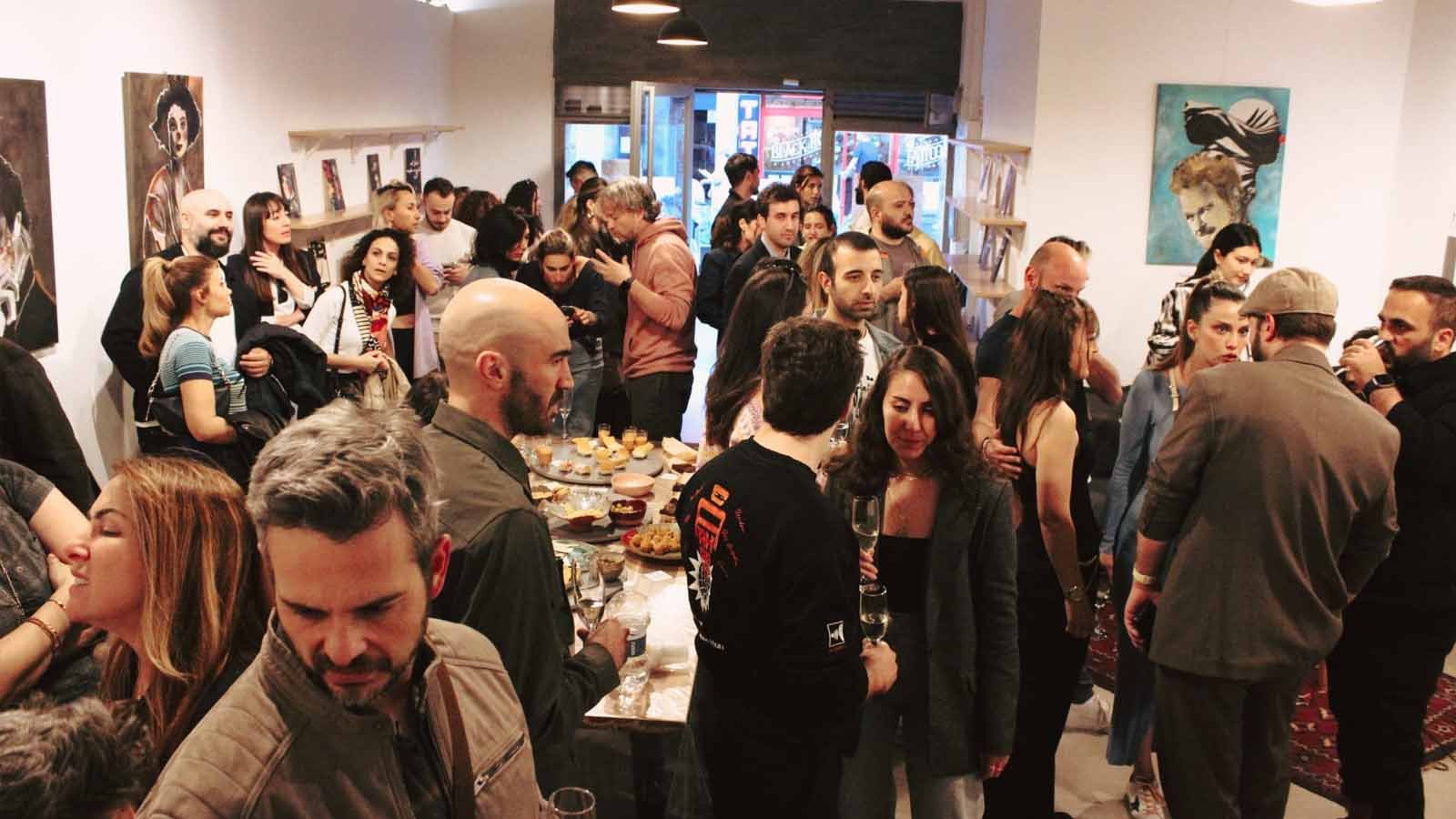İspanya'da Sanat Şöleni Konuşan Resimler Sergisi Barcelona'da Açıldı (4)