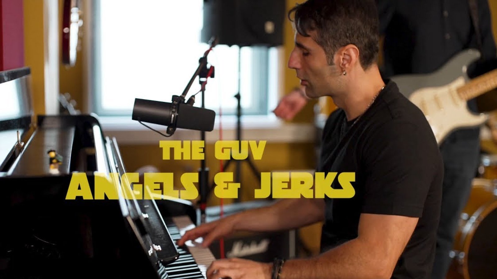 The Guv’un Angels & Jerks Parçasında Mitik Kahraman ve Kimlik Arayışı