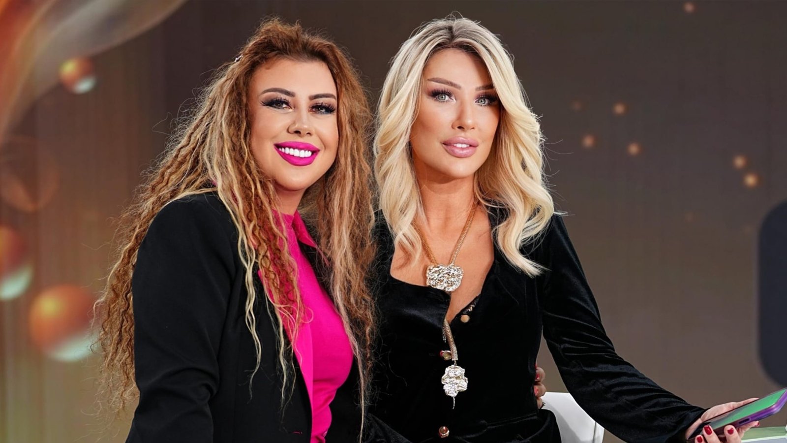 Şair Yazar Selhan Özdemir Mutlu Evliliğimde Aldatıldım, Eşimin Beyin Kanseri Olduğunu Öğrenince Hakkımı Helal Ettim