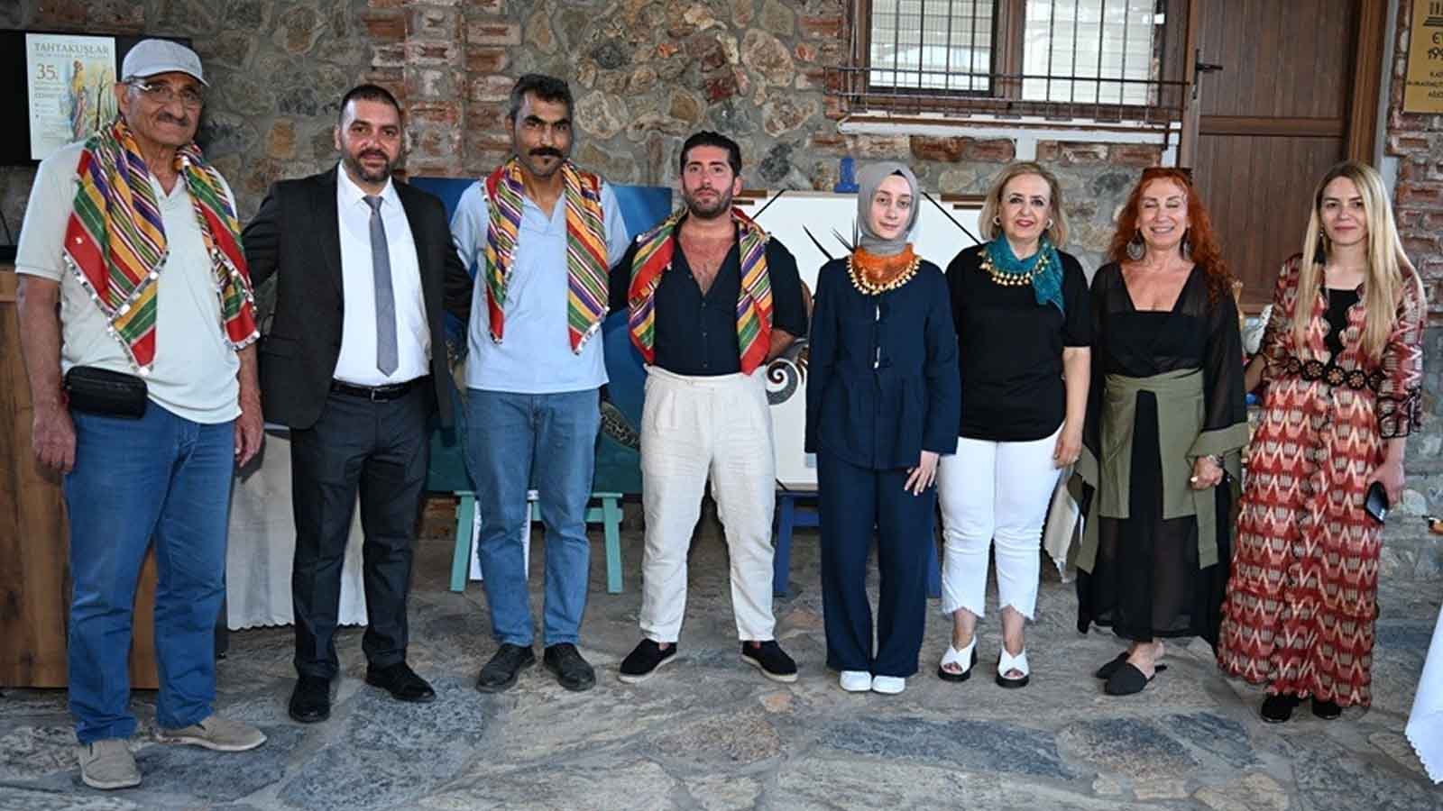 Türkiye ve Azerbaycan’dan 21 Sanatçı Tahtakuşlar’da Aynı Sergide Buluştu